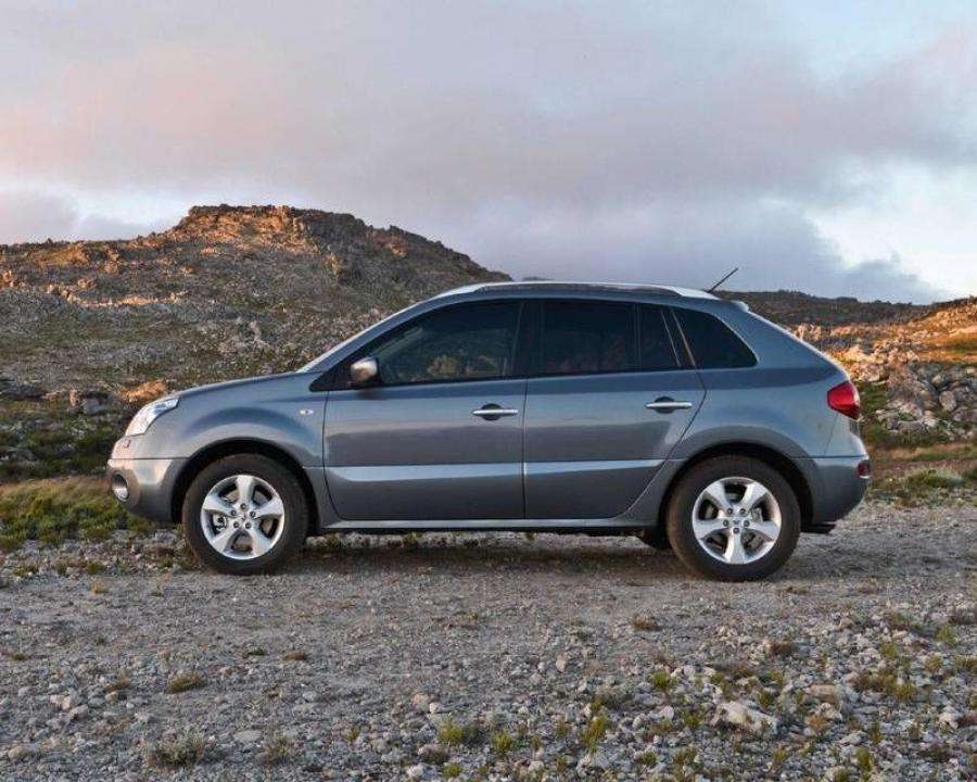  Renault Koleos 2008 года  (фото 135 из 188)